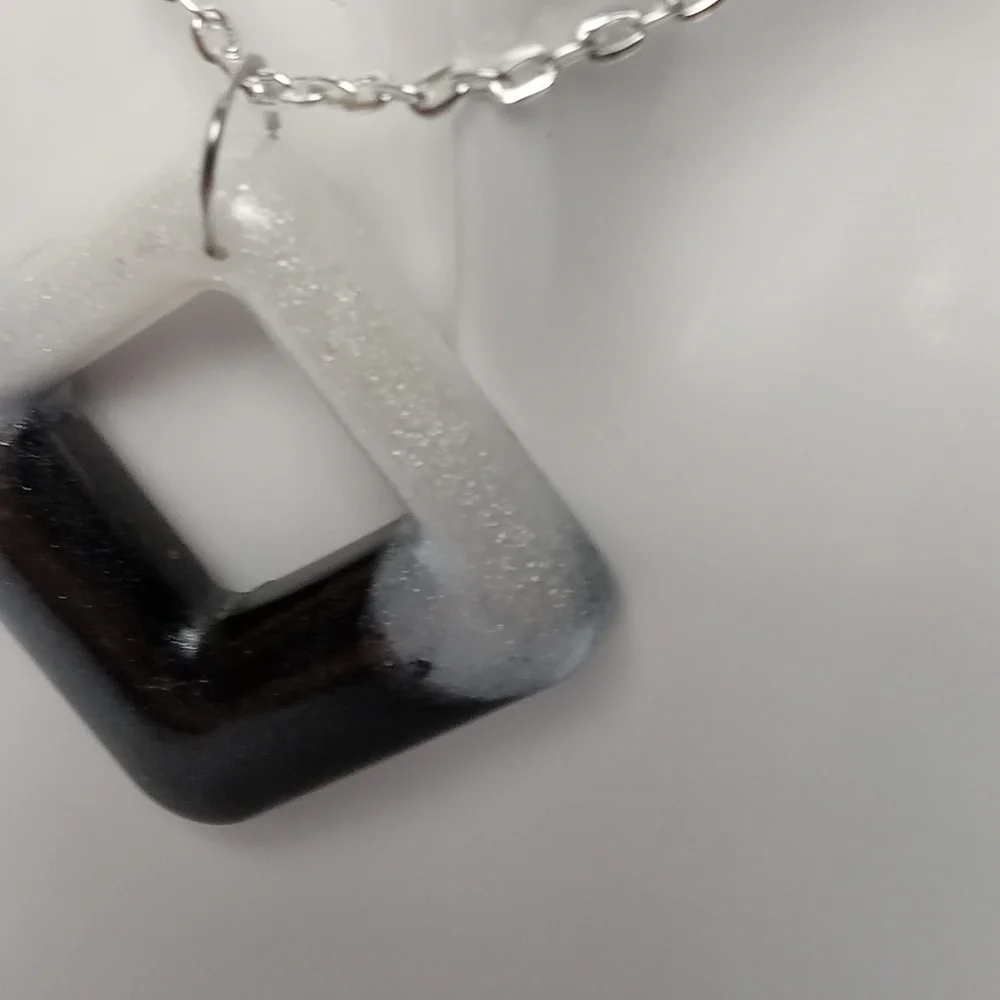 Elegant Black and Silver Pendant Necklace